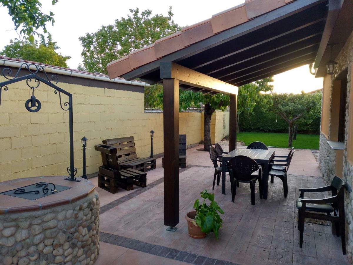 Villa La Casita Del Abuelo Villalmanzo Exterior foto