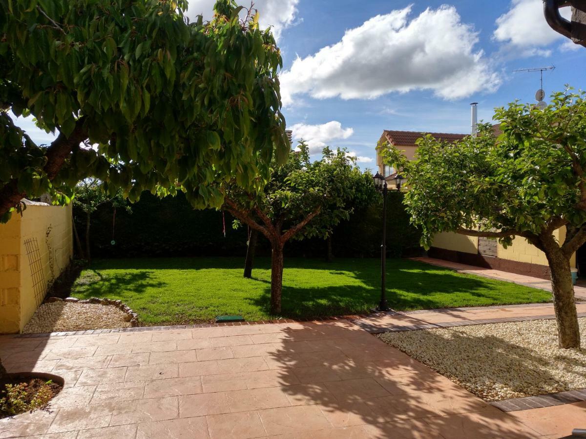 Villa La Casita Del Abuelo Villalmanzo Exterior foto